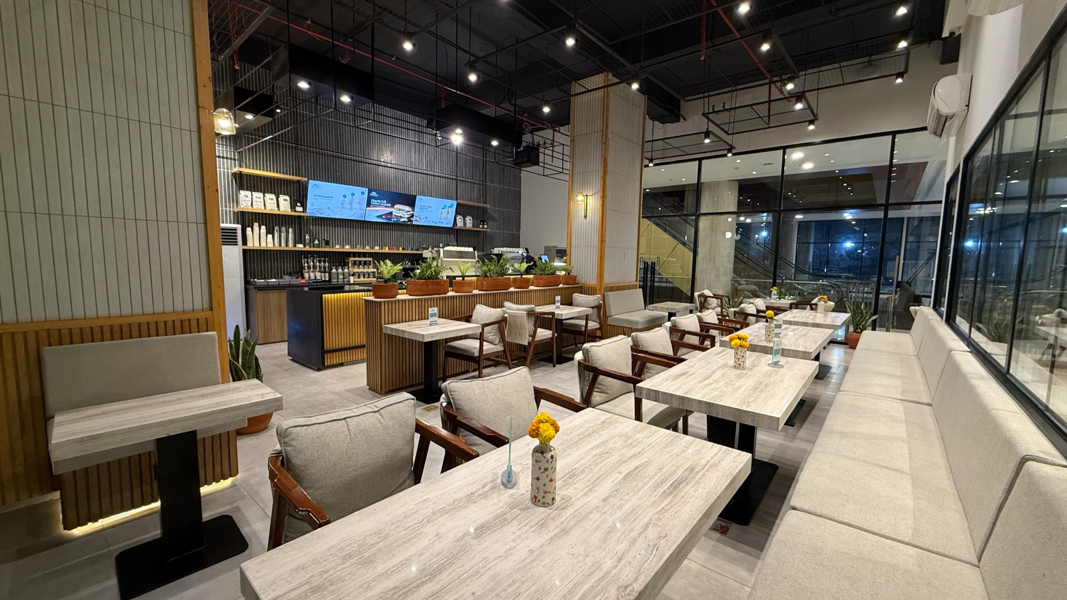 Inside Bartlett's Café, Gulberg Greens